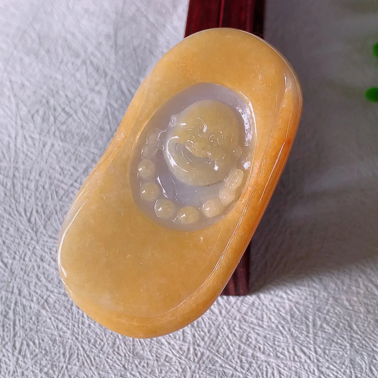 自然光实拍，冰润黄翡双彩翡翠布袋佛吊坠，代代有财，灼灼生辉！澄净美好的布袋福佛 ，形态极为讨喜， 可爱憨然#41.22