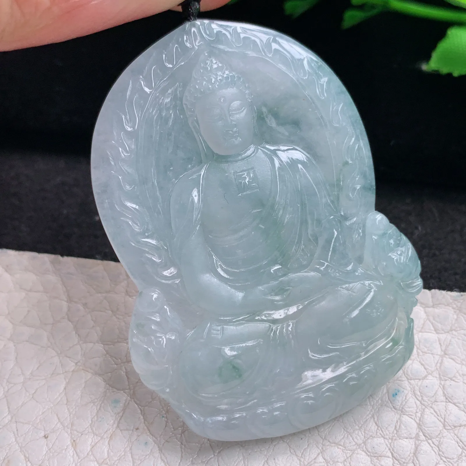 kh实拍51.8*38.5*5.5缅甸翡翠精雕冰飘花大日如来佛祖玉吊坠 玉挂坠