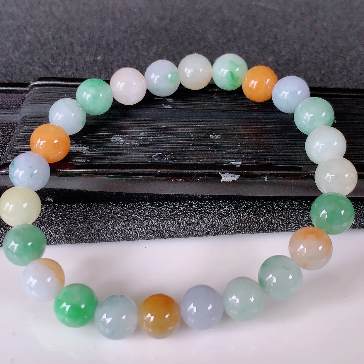 自然光实拍，冰润多宝翡翠手链，多彩翡翠手串，颜色丰富，料子细腻， 高档大气，自戴送礼佳品！#46.16取一尺寸7.6mm