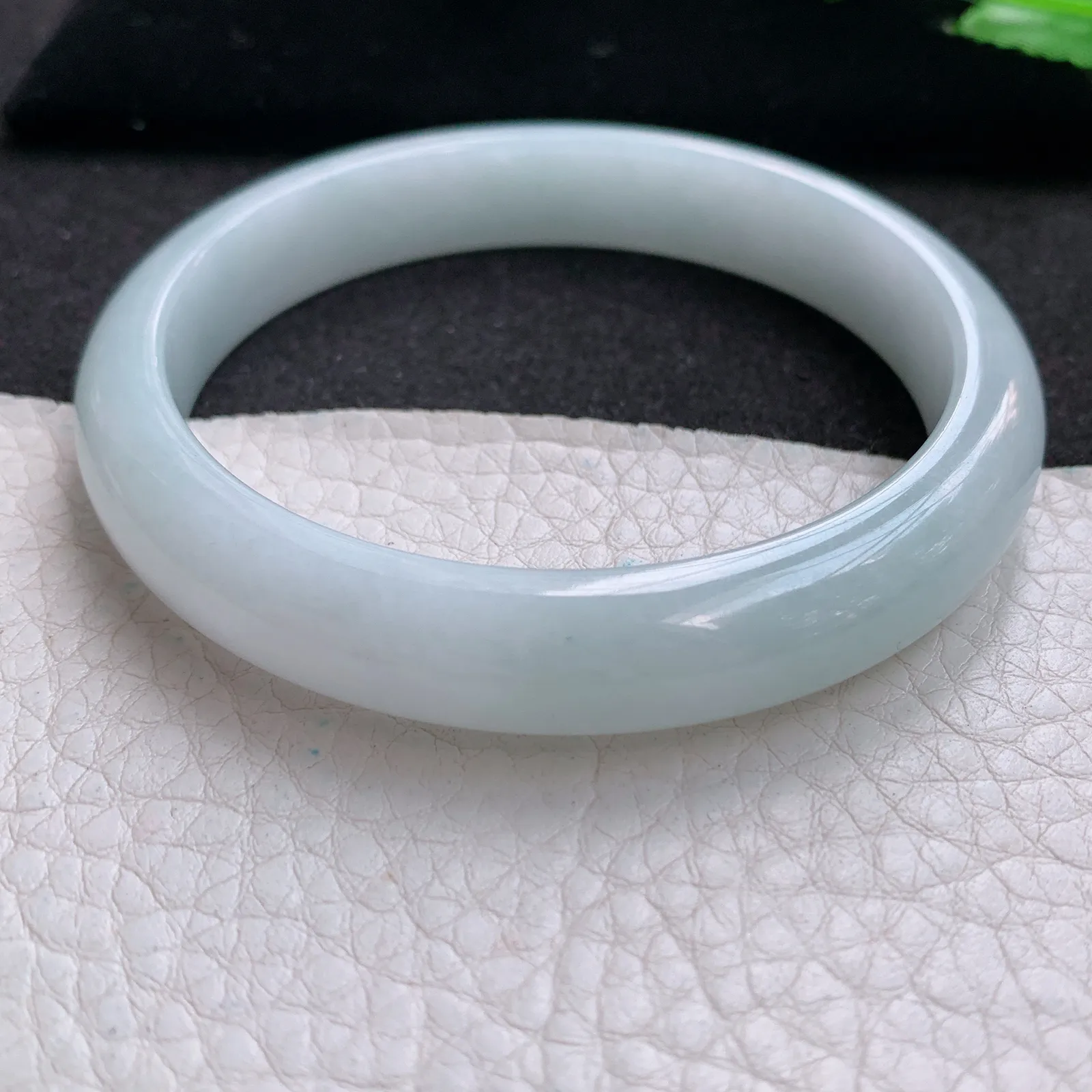 nr大圈口59.5*11.2*7.3平安镯 缅甸翡翠a货玉手镯白月光宽边玉手环