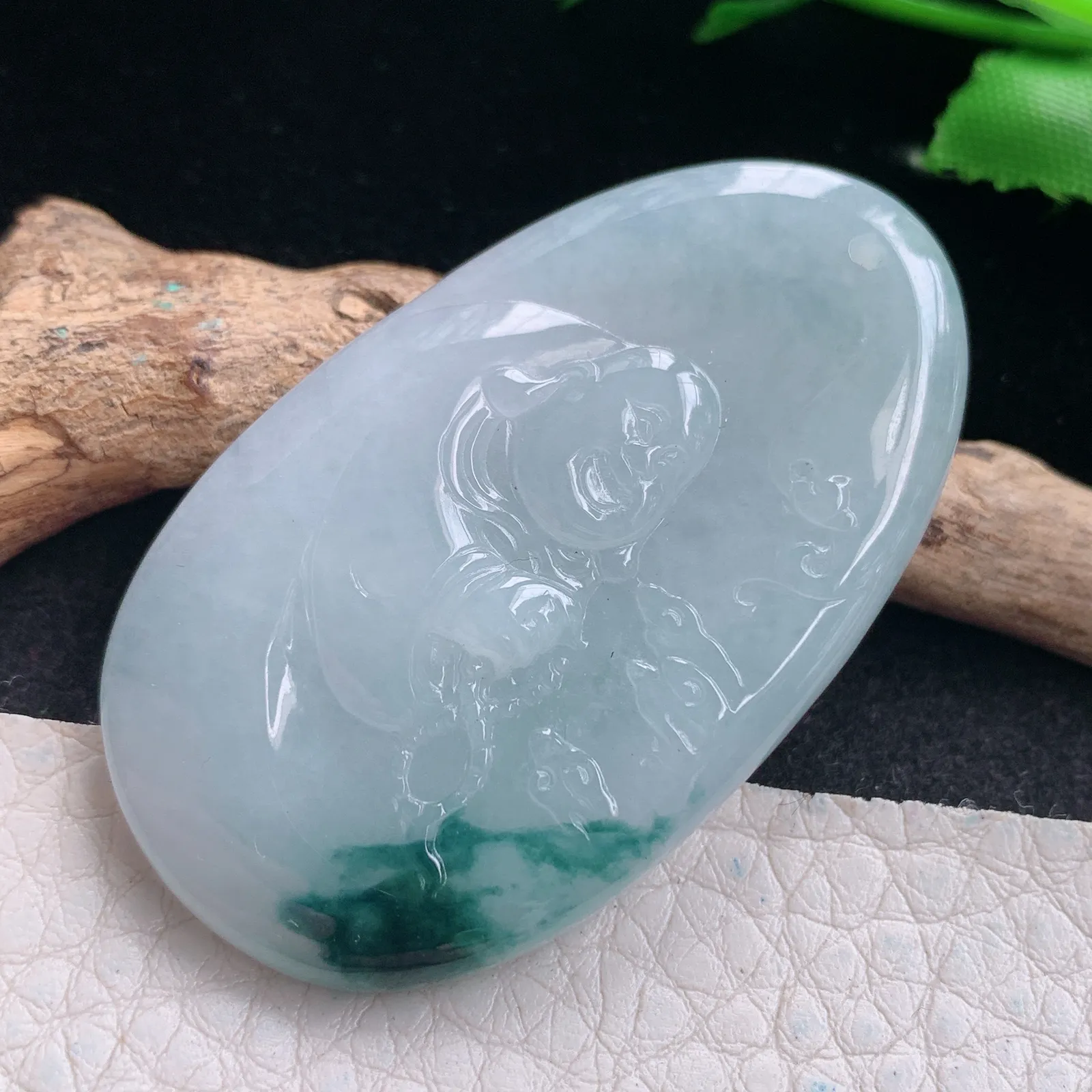 kh实拍50*39*5.8缅甸翡翠精雕冰飘花逍遥佛 开心佛玉吊坠 玉挂坠