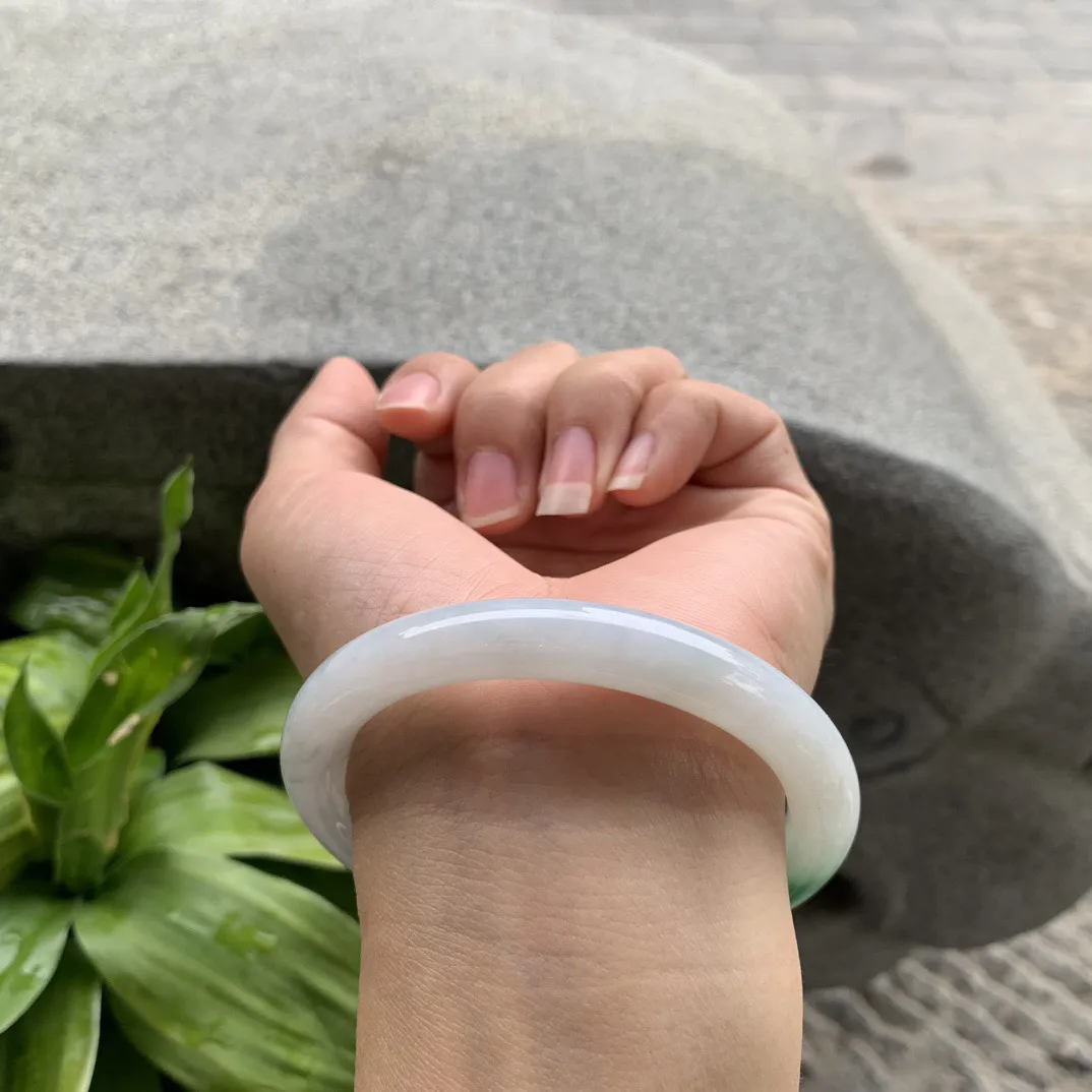 圈口 56.2-9【飘绿圆条手镯】圆条56 57可戴