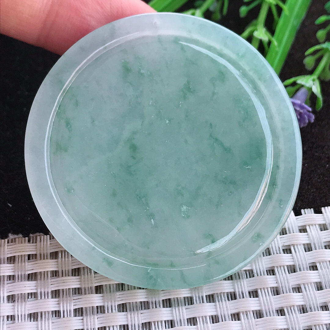 实拍A货翡翠53.2/5.5老坑冰胶水灵冰晴生肖牛吊坠翡翠玉牌挂件