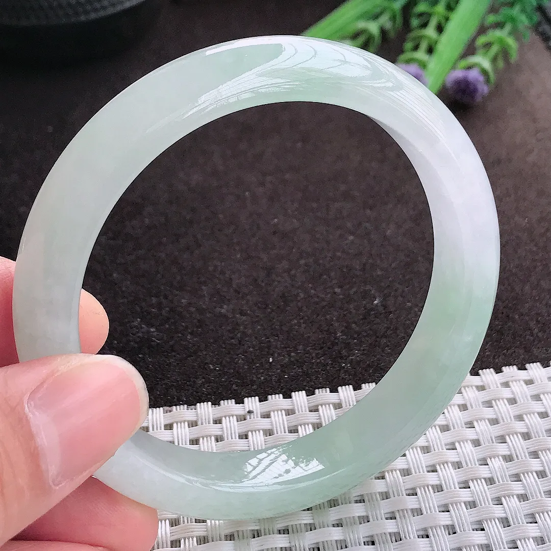 实拍A货翡翠57/11.8/8.1老坑冰胶果冻冰晴绿手镯宽边玉镯子平安镯