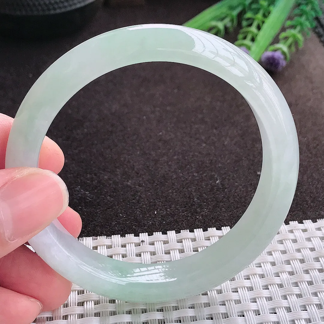 实拍A货翡翠57/11.8/8.1老坑冰胶果冻冰晴绿手镯宽边玉镯子平安镯