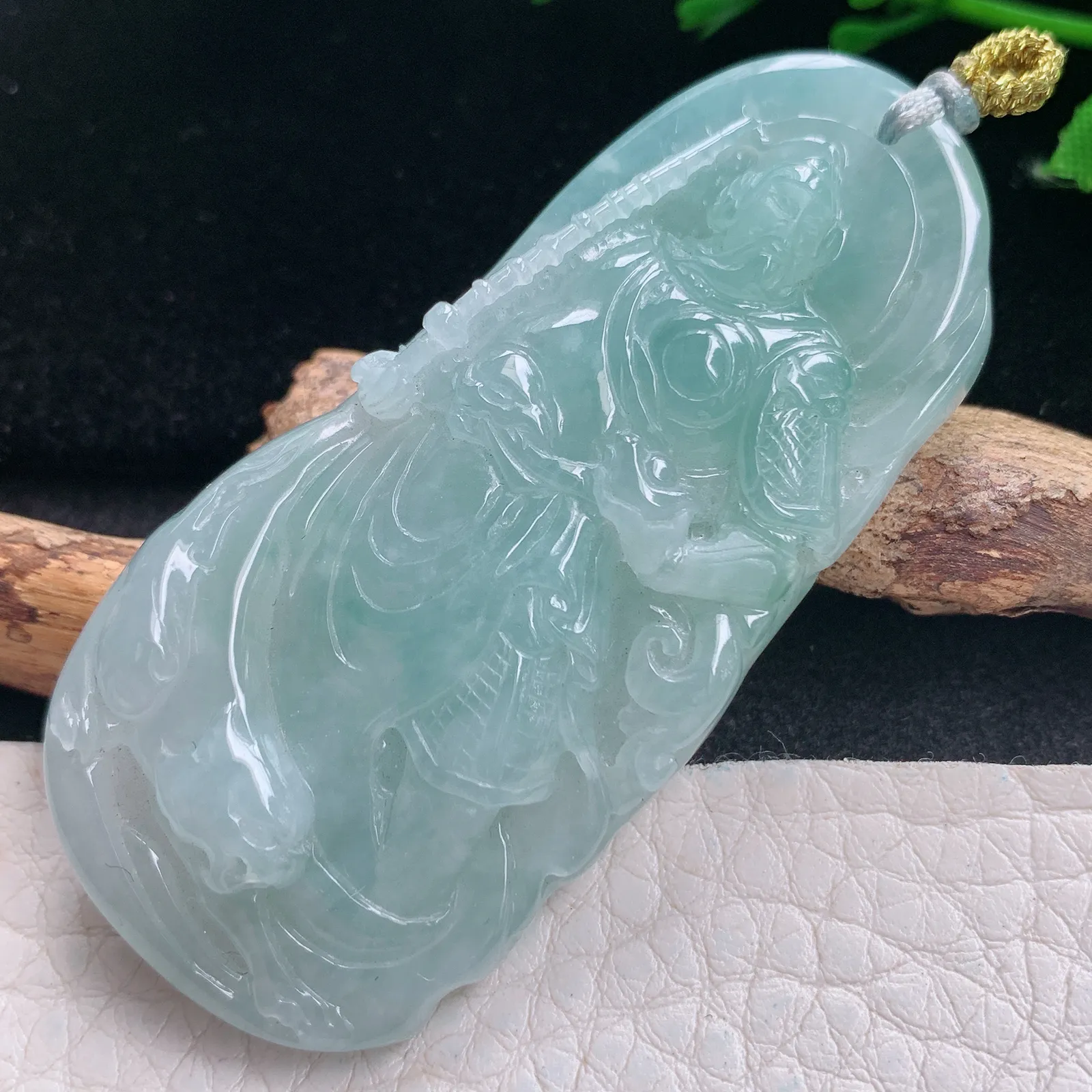 rp实拍60*28.2*8.5缅甸翡翠精雕冰晴关公 关二爷玉吊坠 玉挂坠