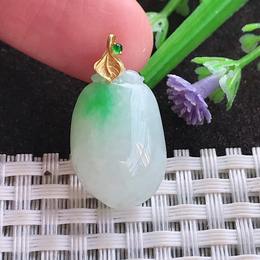 实拍A货翡翠21/14.3/7.8老坑18k金镶嵌飘阳绿寿桃吊坠翡翠玉牌挂件