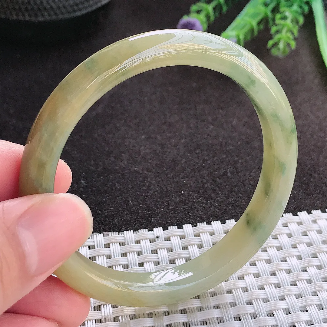 实拍A货翡翠53.5/8.7/7.3老坑精美冰润黄翡飘花手镯翡翠玉镯平安镯