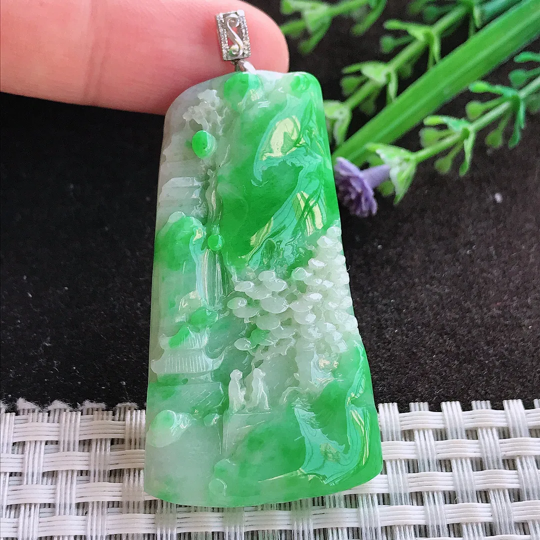 实拍A货翡翠52.8/29/7老坑18k金镶嵌飘阳绿山水牌吊坠翡翠玉牌挂件