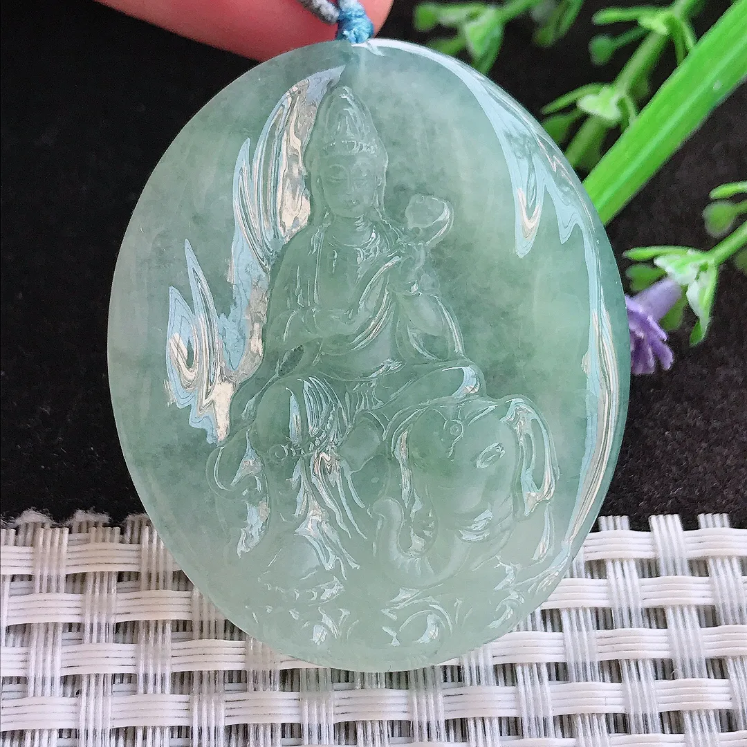 实拍A货翡翠47.8/39.8/5.5老坑冰胶果冻冰晴甜绿普贤菩萨吊坠翡翠玉牌挂件