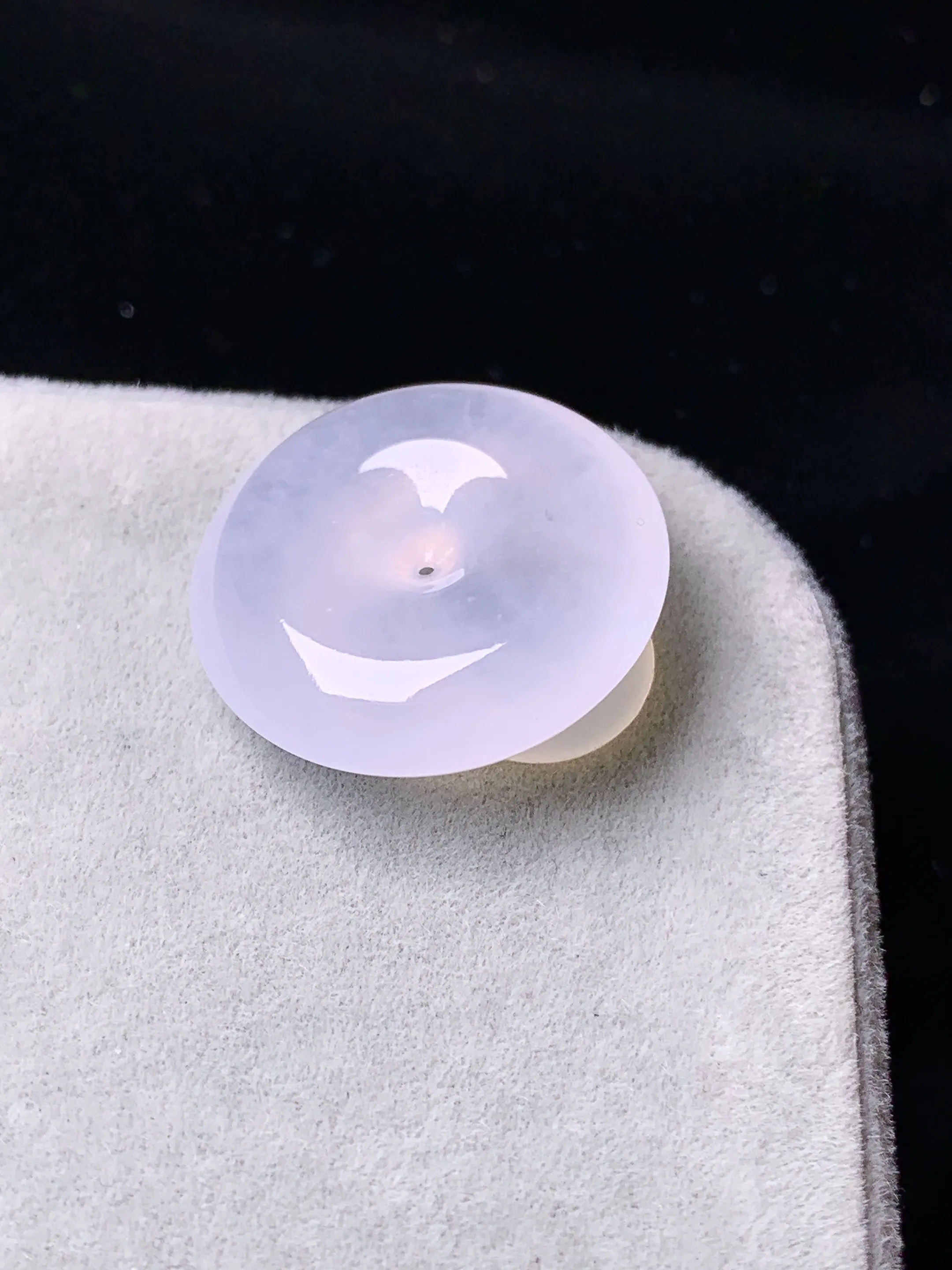 冰种平安扣吊坠 玉质细腻 色泽清新艳丽 整体尺寸17*3.8