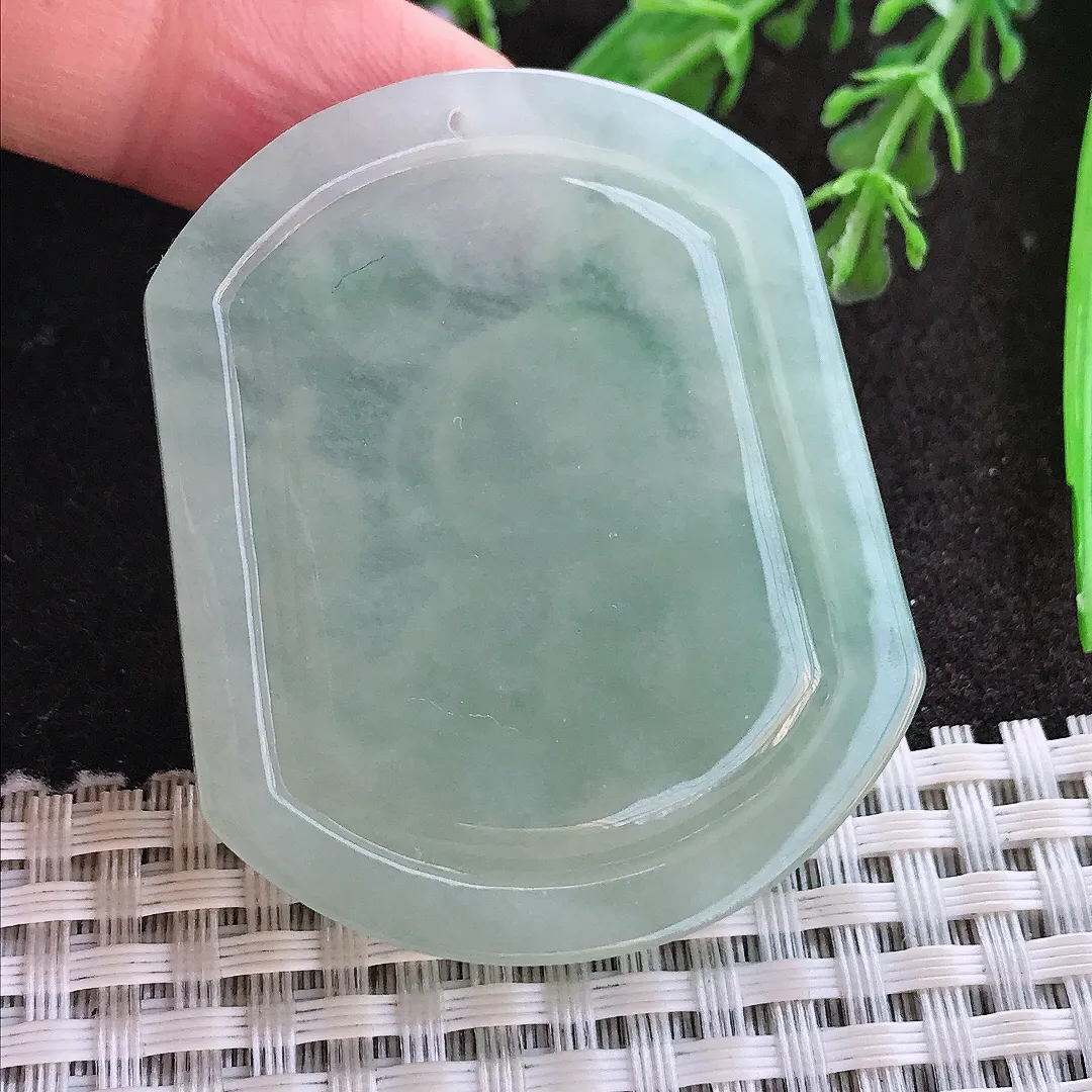 实拍A货翡翠49.5/40.9/6.2老坑冰润起胶冰晴生肖蛇牌吊坠翡翠玉牌挂件