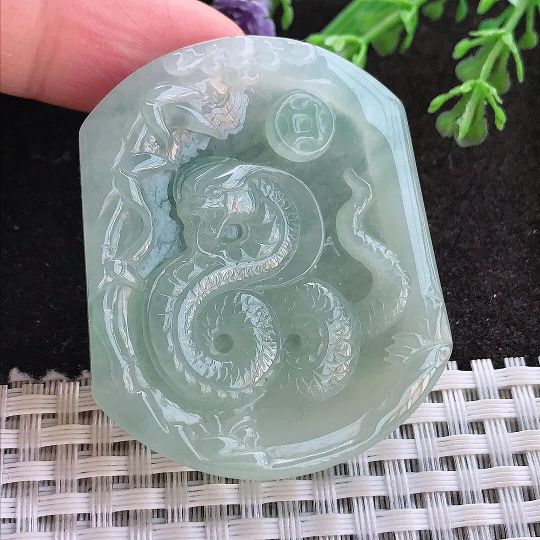 实拍A货翡翠49.5/40.9/6.2老坑冰润起胶冰晴生肖蛇牌吊坠翡翠玉牌挂件