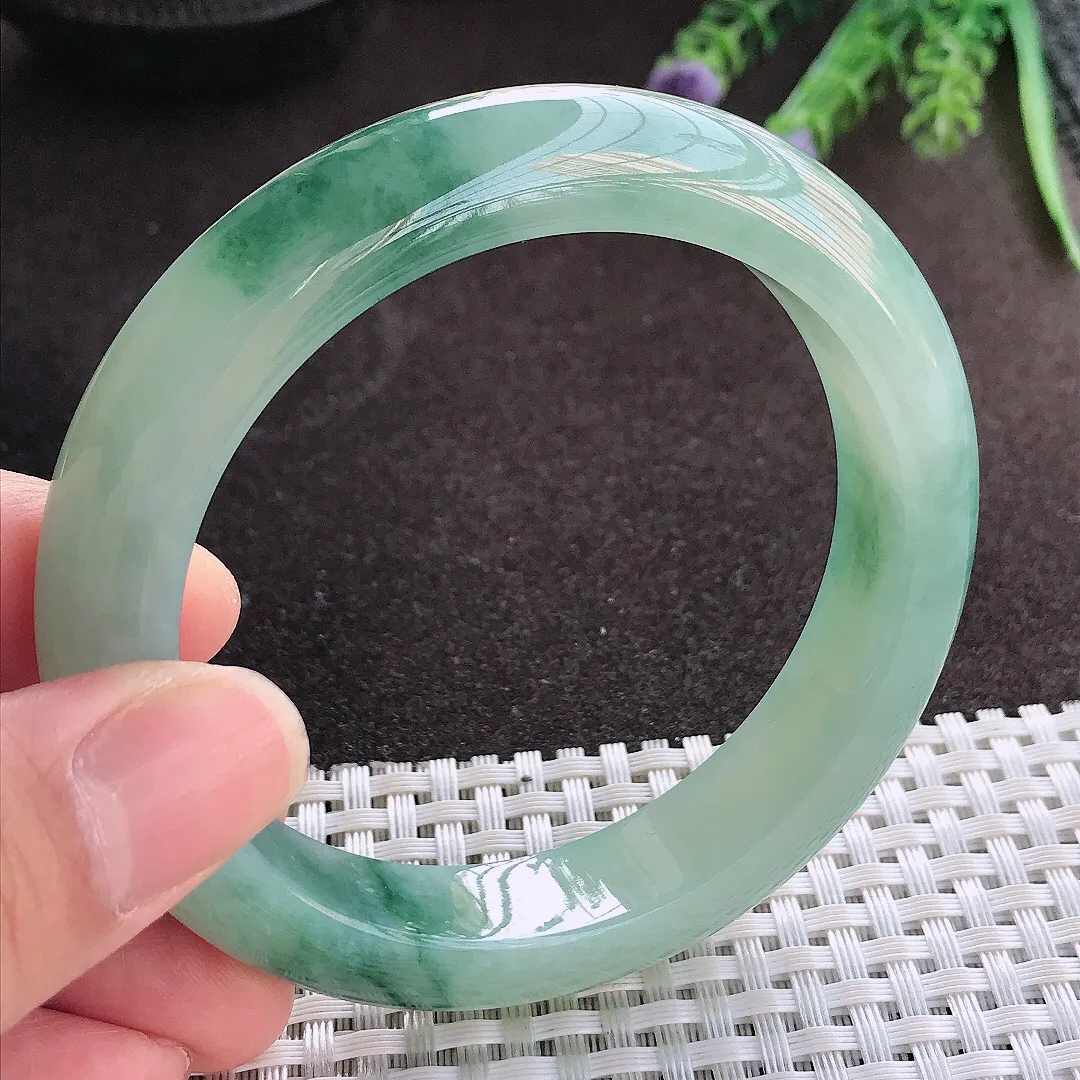 实拍A货翡翠58/12.7/9.2老坑冰胶水灵飘花手镯翡翠玉镯子平安镯