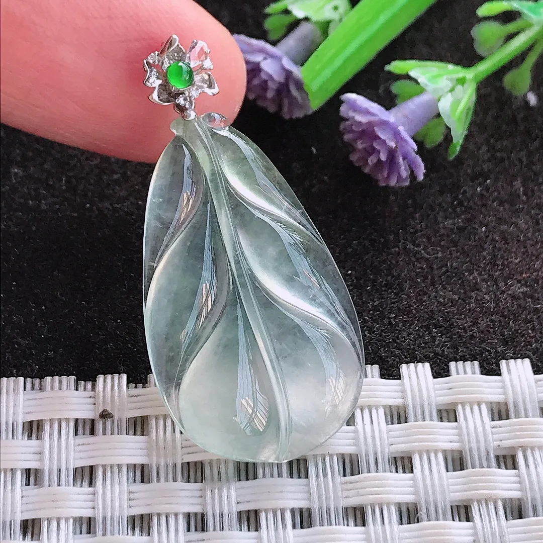 实拍A货翡翠27.8/16.9/3.8老坑18k金镶嵌冰种叶子吊坠翡翠玉牌挂件