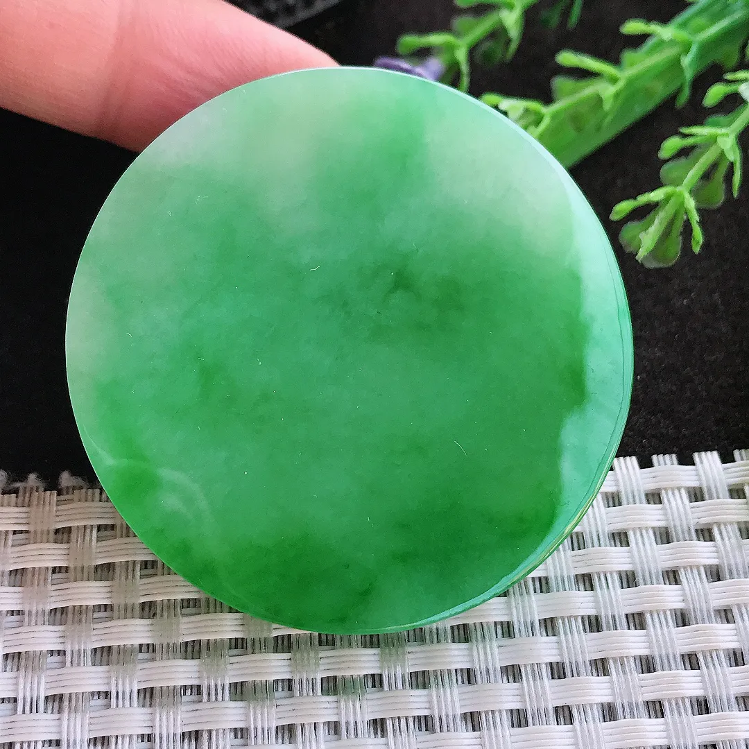 实拍A货翡翠51.5/7.6老坑冰润起胶厚装阳绿无事牌圆牌吊坠翡翠玉牌挂件