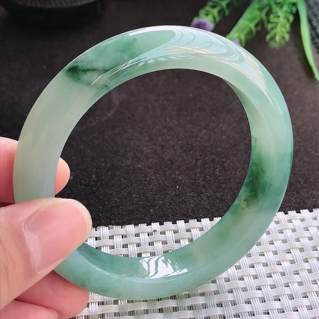 实拍A货翡翠58/12.7/9.2老坑冰胶水灵飘花手镯翡翠玉镯子平安镯