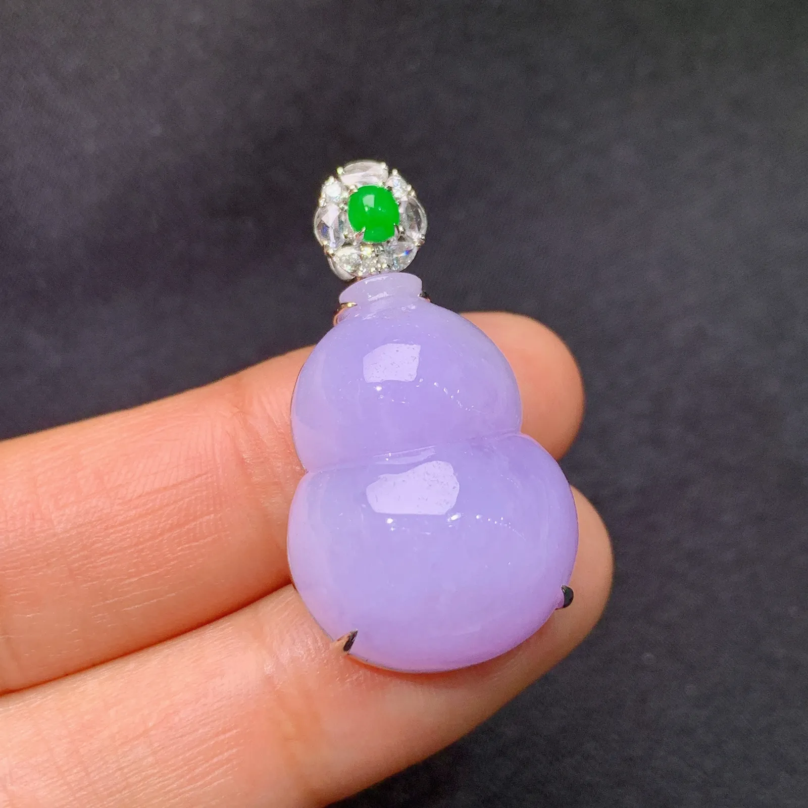 紫罗兰葫芦吊坠，18k金镶嵌，温润细腻，颜色鲜艳，M002 尺寸31.8*17.7*10.8