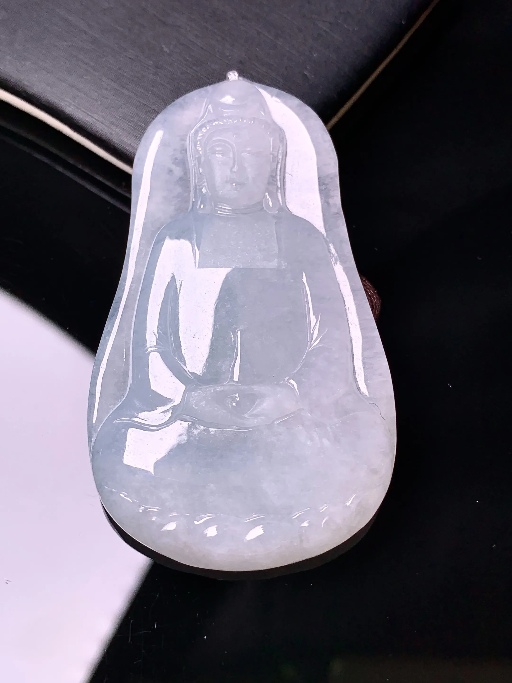 冰种素衣观音菩萨吊坠 玉质细腻 色泽清新艳丽 整体尺寸55.8*32.6*4.5