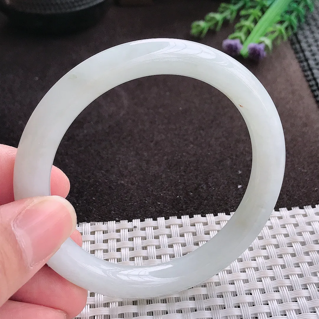 实拍A货翡翠57/9老坑秀气冰润圆条手镯翡翠玉镯子平安镯