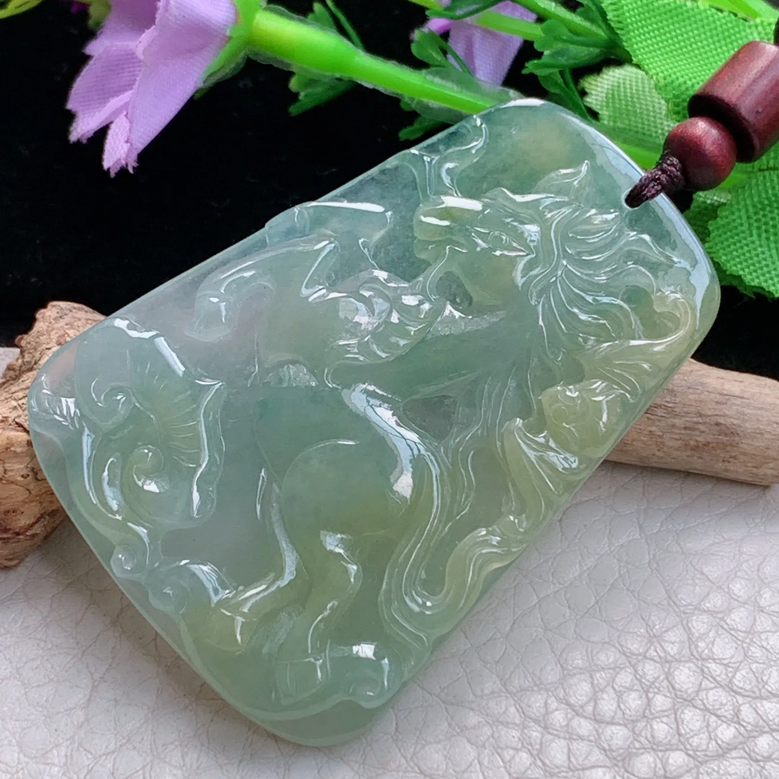 zen实拍57*41*6缅甸翡翠精美冰黄生肖马 飞马玉项坠 玉挂件