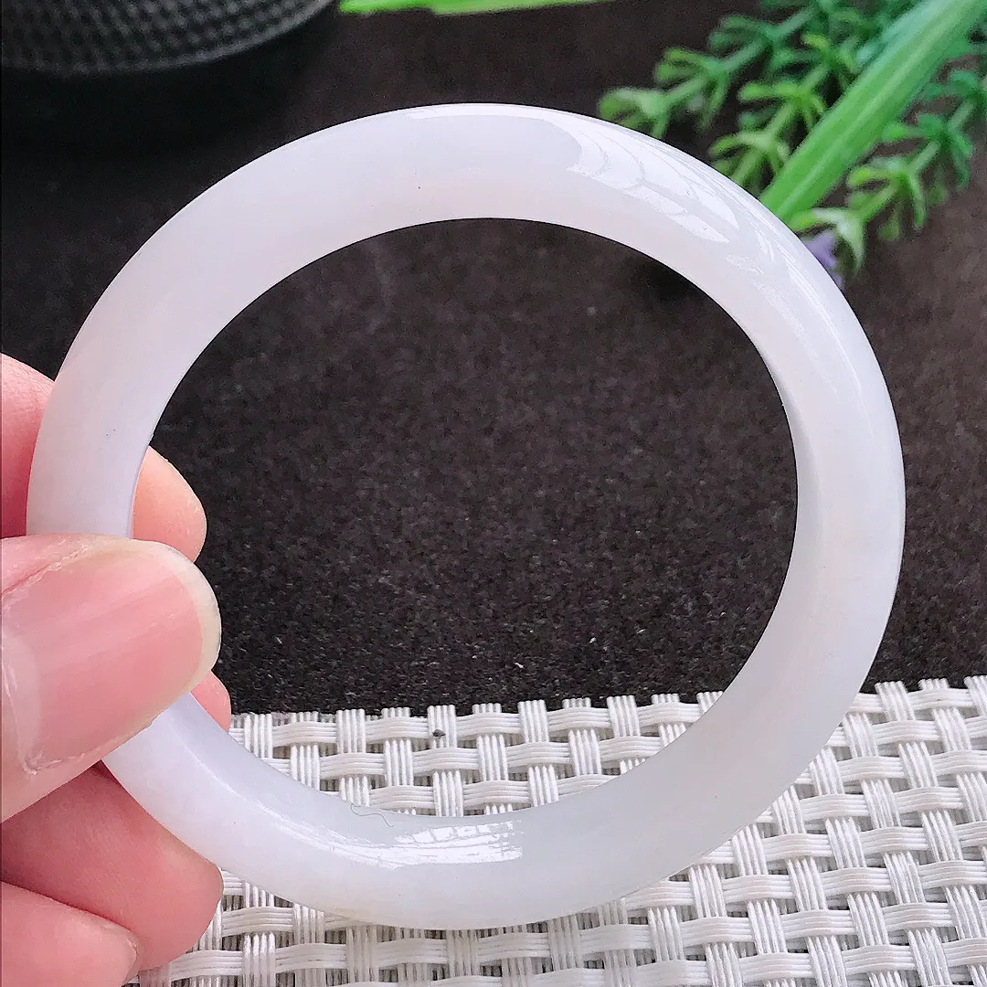 实拍A货翡翠52/9.2/7.8小圈口老坑冰润白净手镯翡翠玉镯子平安镯