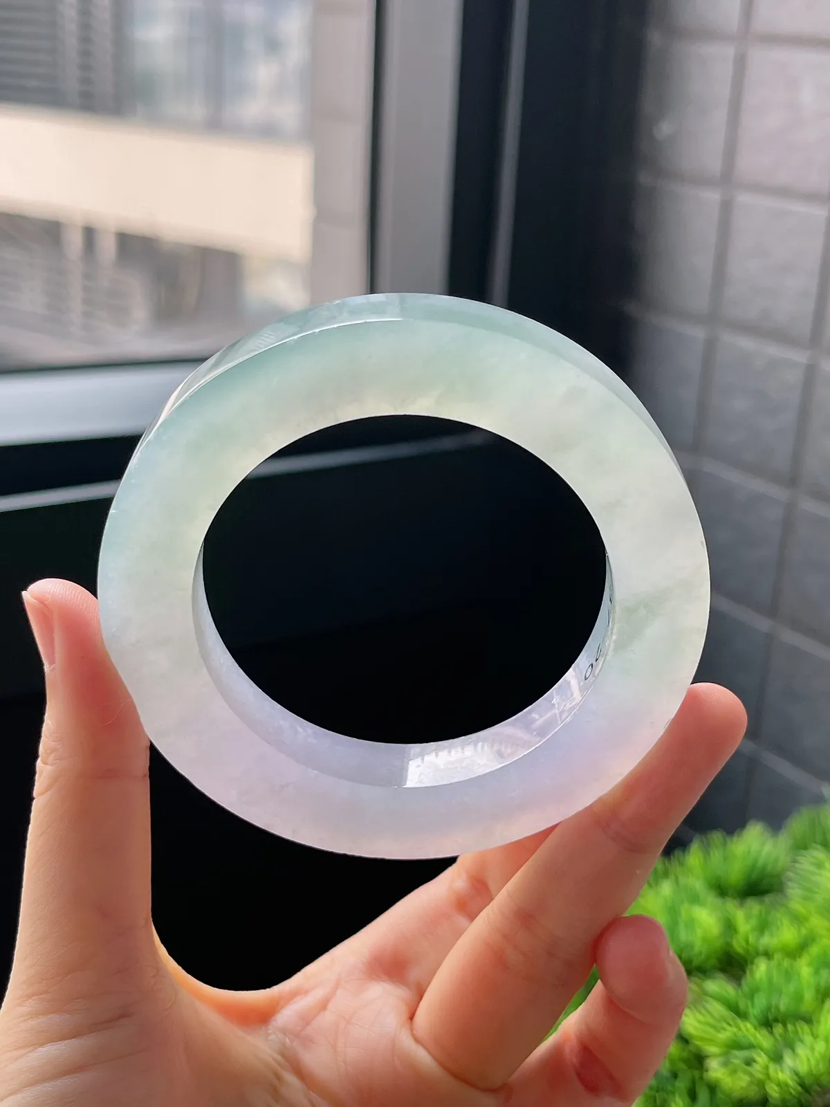 翡翠毛坯，⭕️正圈最大做63.5，圆条最大做59.5；最小做55