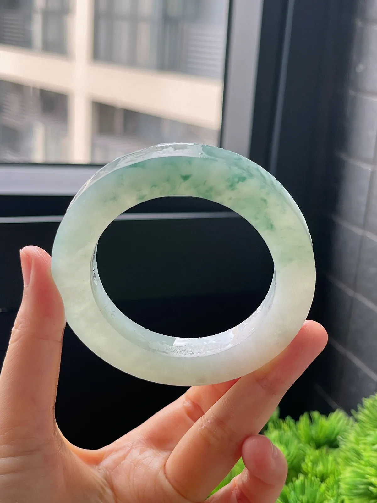 翡翠冰糯种飘花毛坯，⭕️正圈最大做60，圆条最大做56；最小做53.7