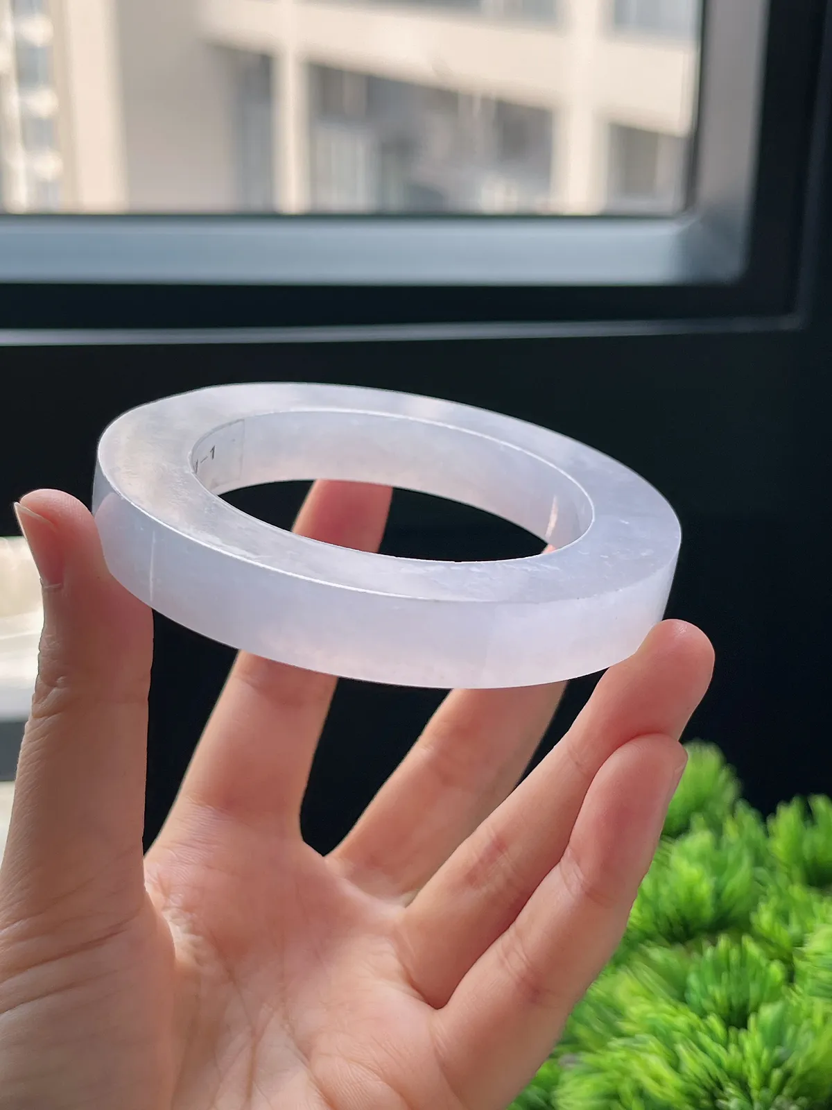 翡翠冰糯种淡紫色毛坯，⭕️正圈最大做62，圆条最大做58；最小做53.8