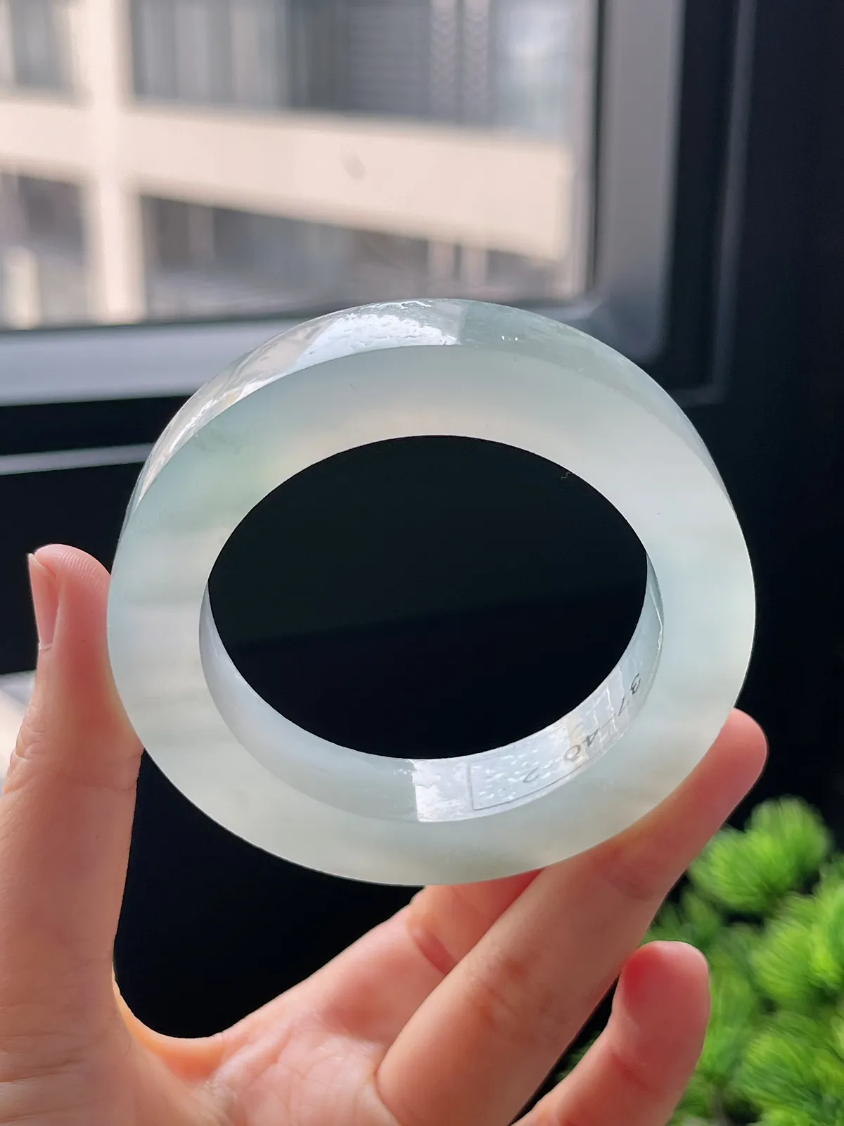 翡翠冰种飘花毛坯，⭕️正圈最大做55.5，最小做51.6