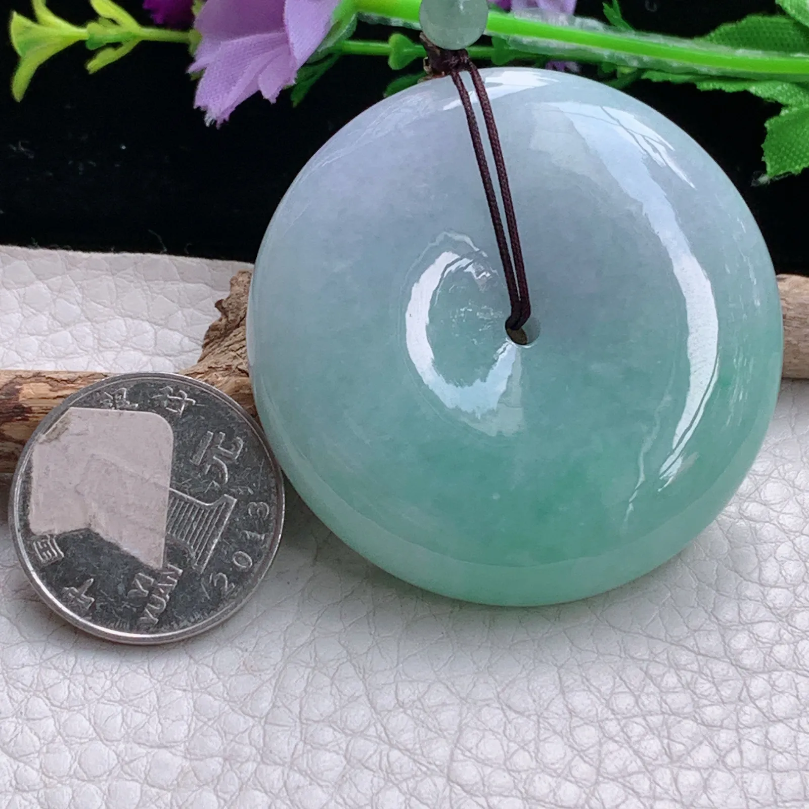 zen实拍50*12.3缅甸翡翠精美春带彩大平安扣 玉扣玉项坠 毛衣坠