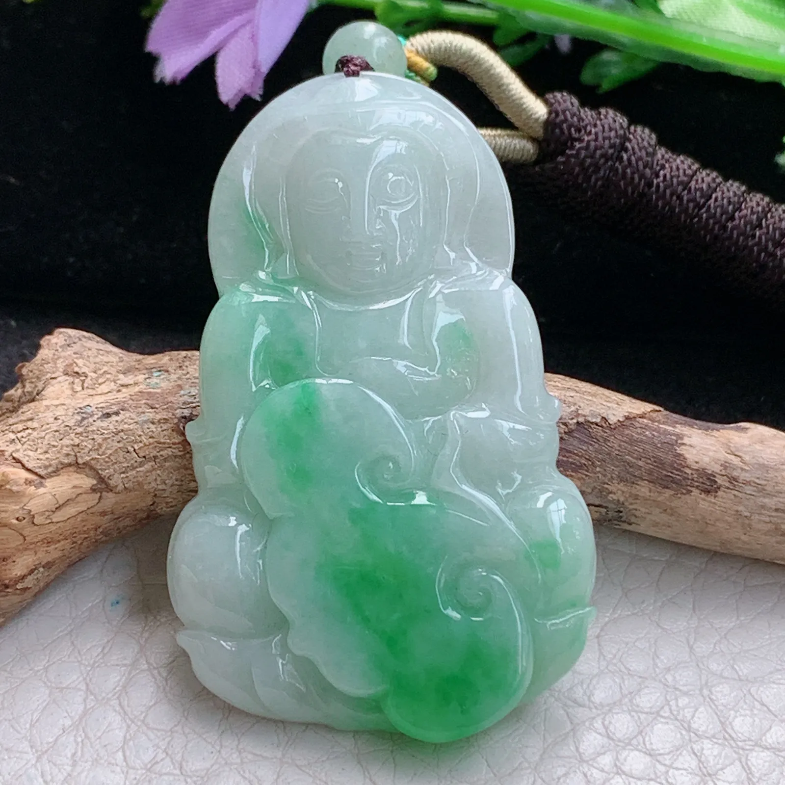 zen实拍50*31*5.8缅甸翡翠精美飘绿正庄观音 玉观音玉项坠 玉挂件