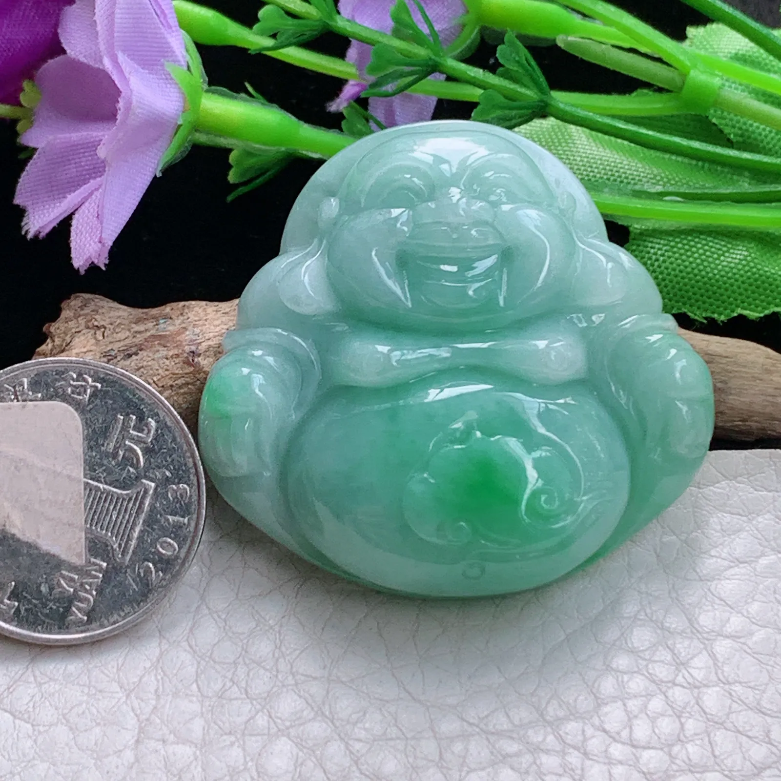 zen实拍44*46*13缅甸翡翠精美飘绿珊云大佛公 弥勒佛玉项坠 毛衣坠