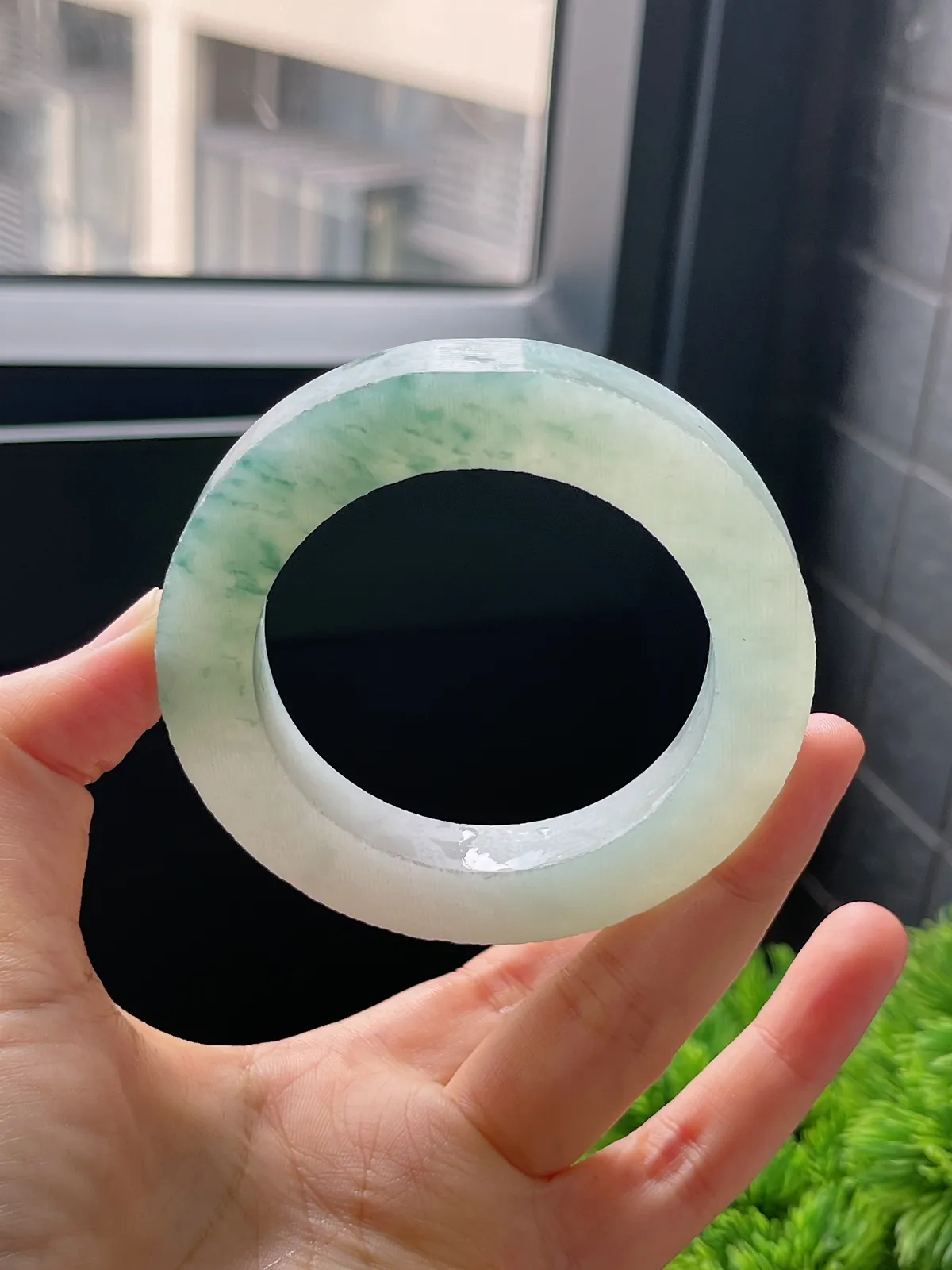 翡翠冰糯种飘花毛坯，⭕️正圈最大做60，圆条最大做56；最小做53.6