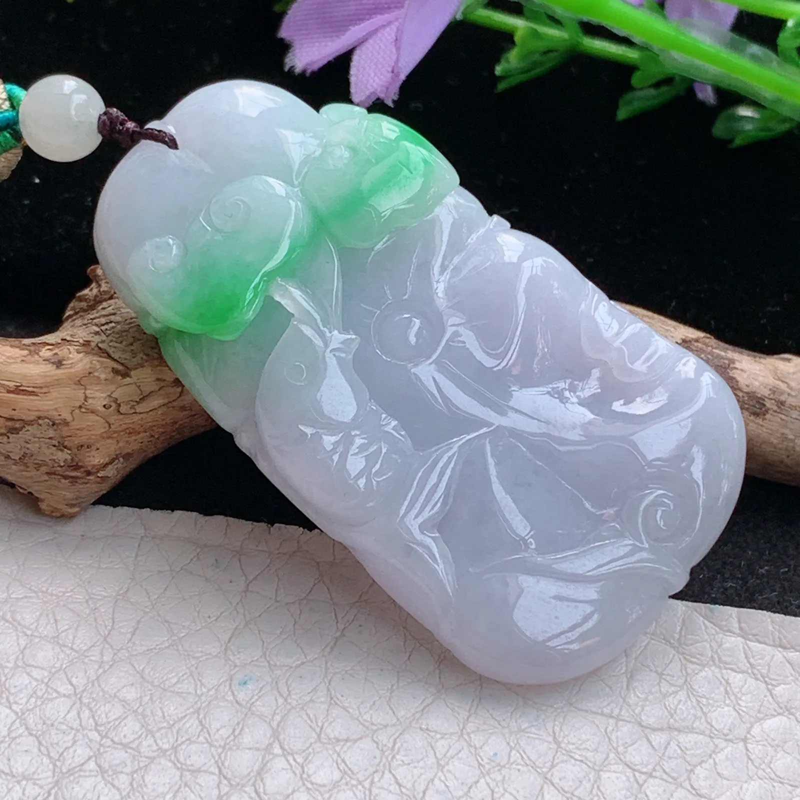 zen实拍52.5*29.8*12.5缅甸翡翠精美春带彩莲年有余玉项坠 玉挂件