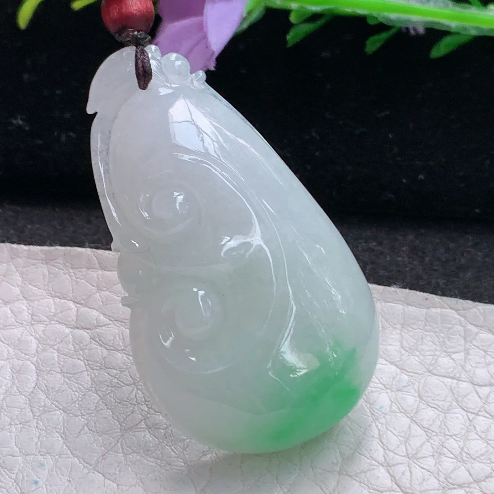 zen实拍49.8*29*10.5缅甸翡翠精美飘绿如意 饱满玉如意玉项坠 玉挂件