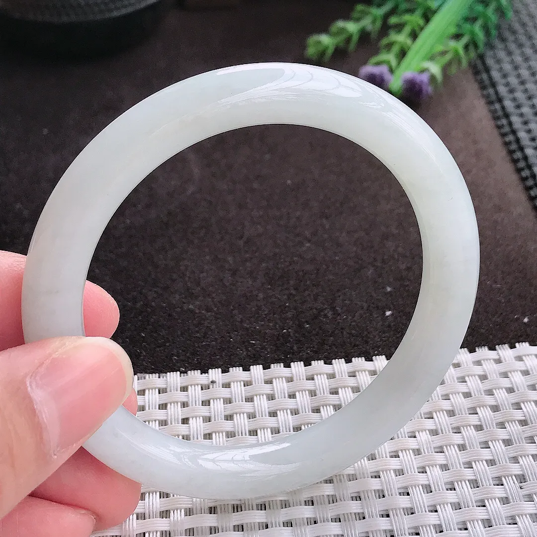 实拍A货翡翠57/9老坑秀气冰润圆条手镯翡翠玉镯子平安镯