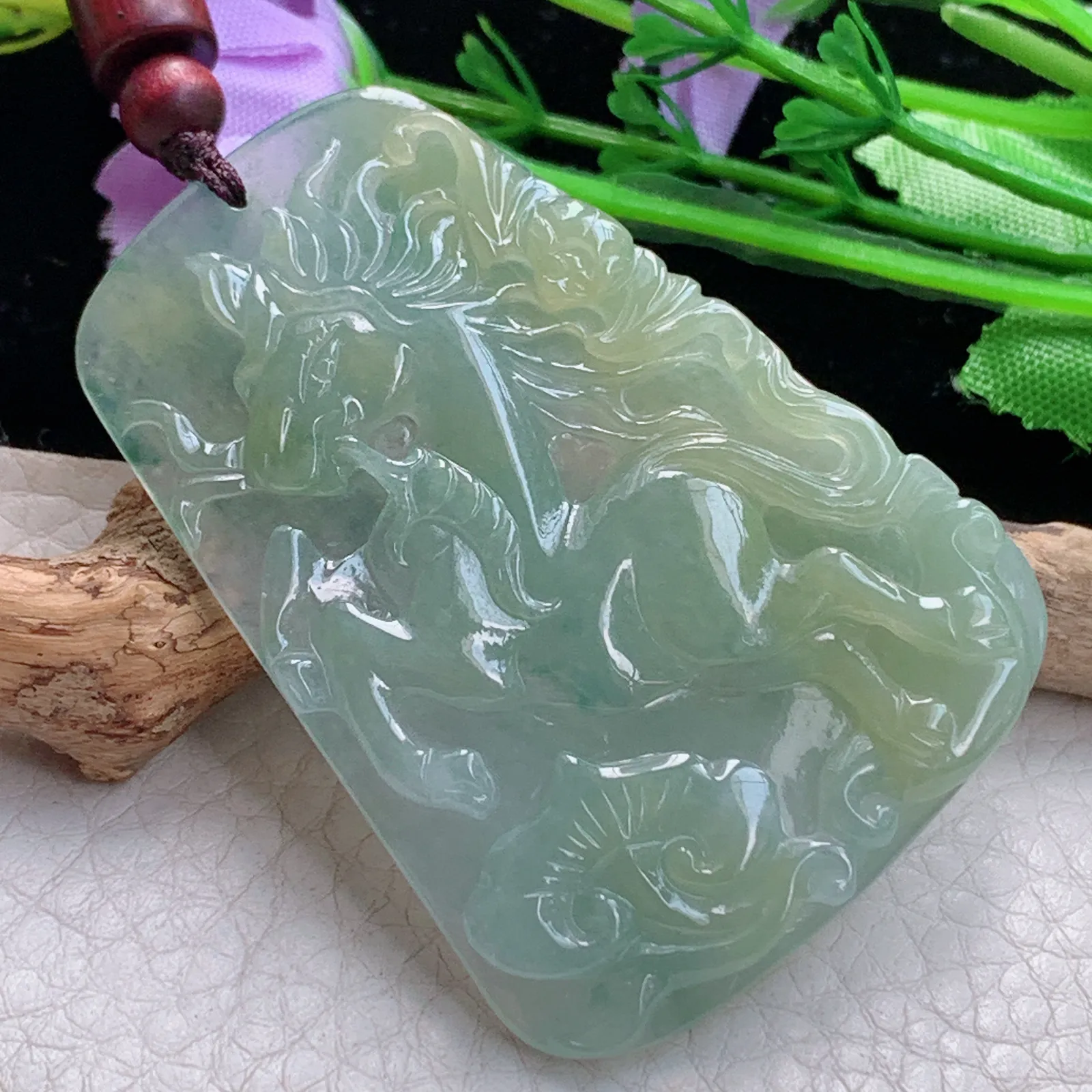 zen实拍57*41*6缅甸翡翠精美冰黄生肖马 飞马玉项坠 玉挂件