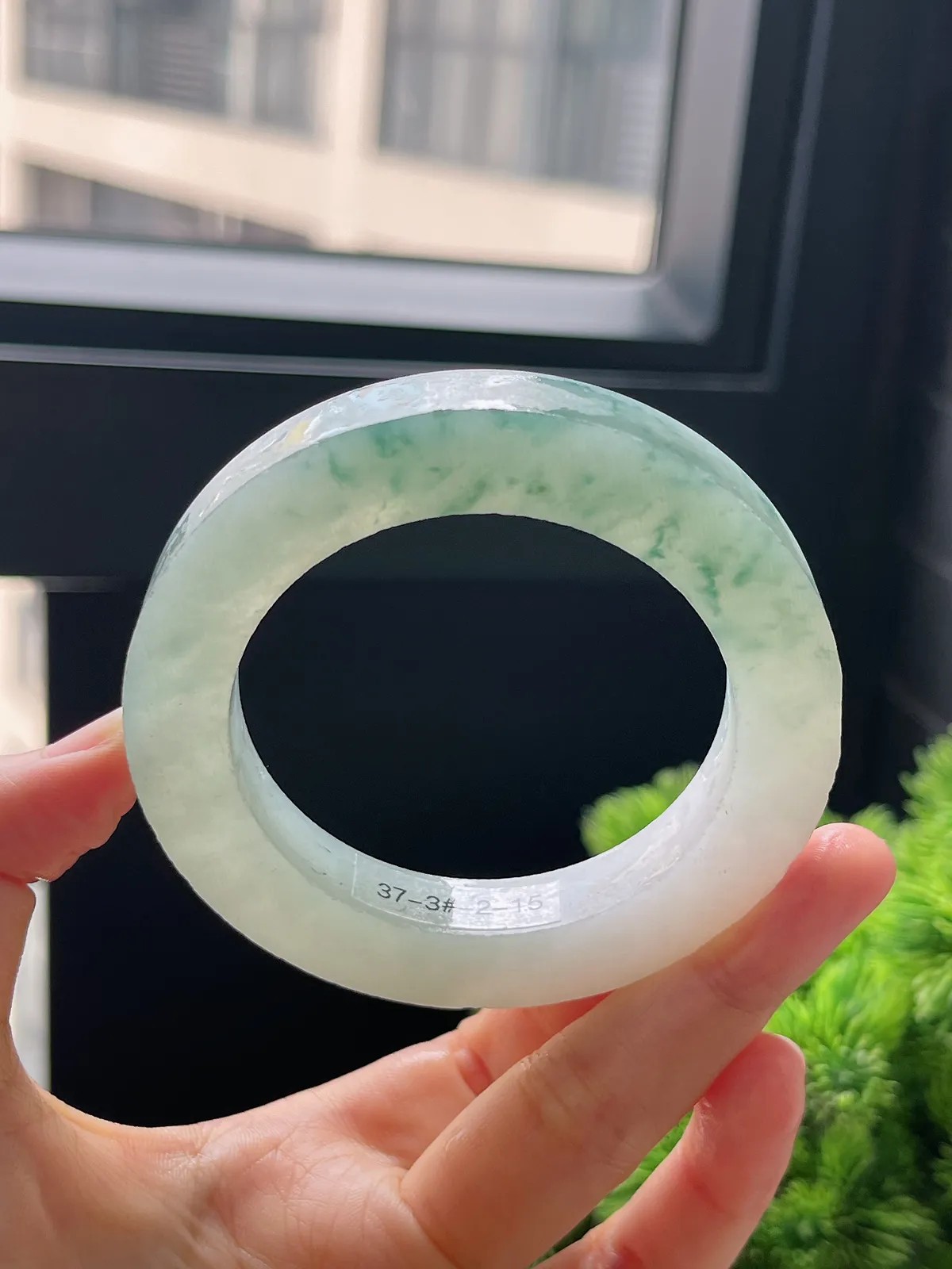 翡翠冰糯种飘花毛坯，⭕️正圈最大做60，圆条最大做56；最小做53.6