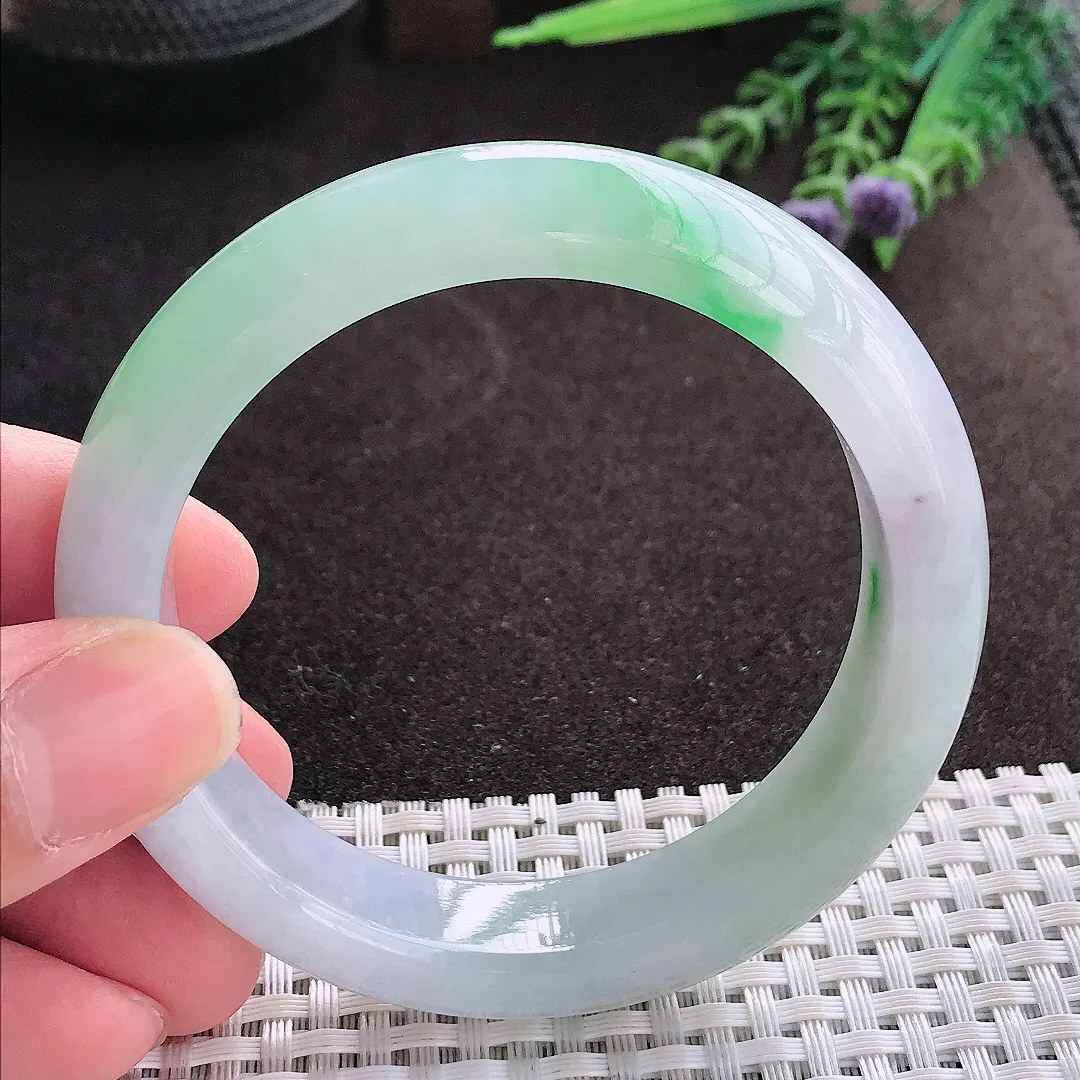 实拍A货翡翠56.5/13.7/8.9老坑冰胶水灵飘绿手镯翡翠玉镯子平安镯