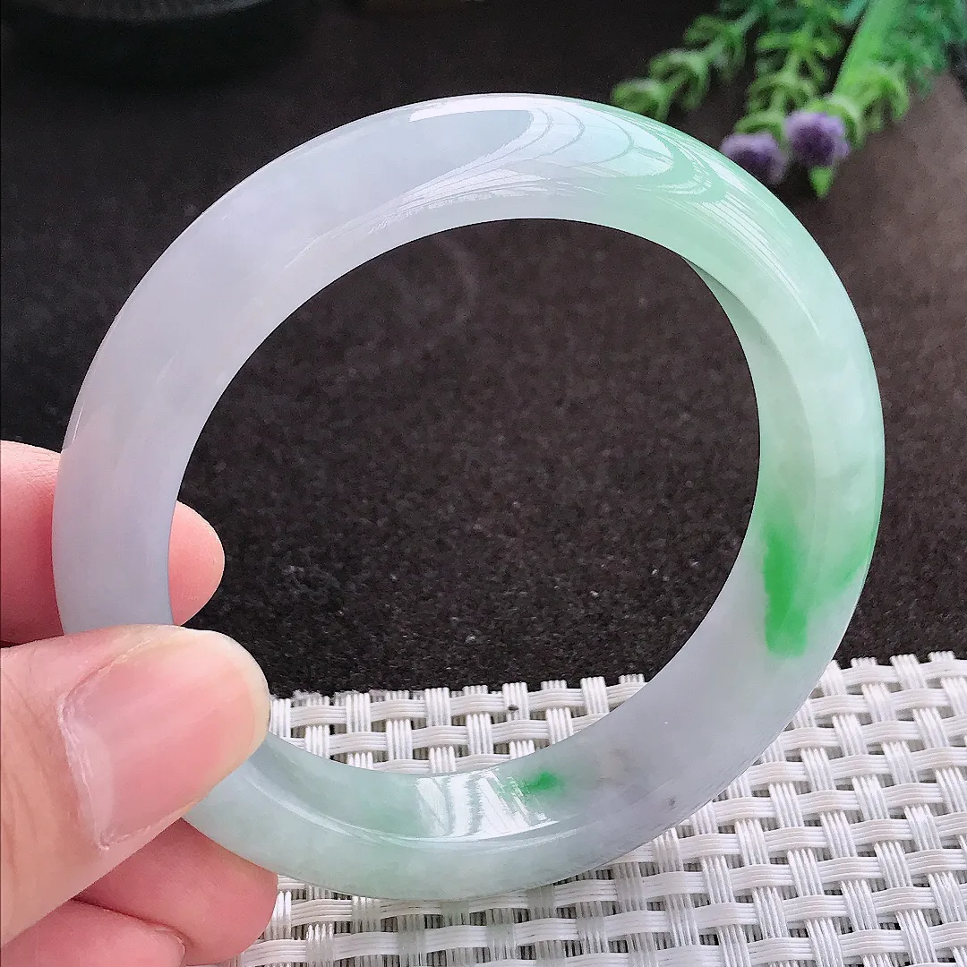 实拍A货翡翠56.5/13.7/8.9老坑冰胶水灵飘绿手镯翡翠玉镯子平安镯