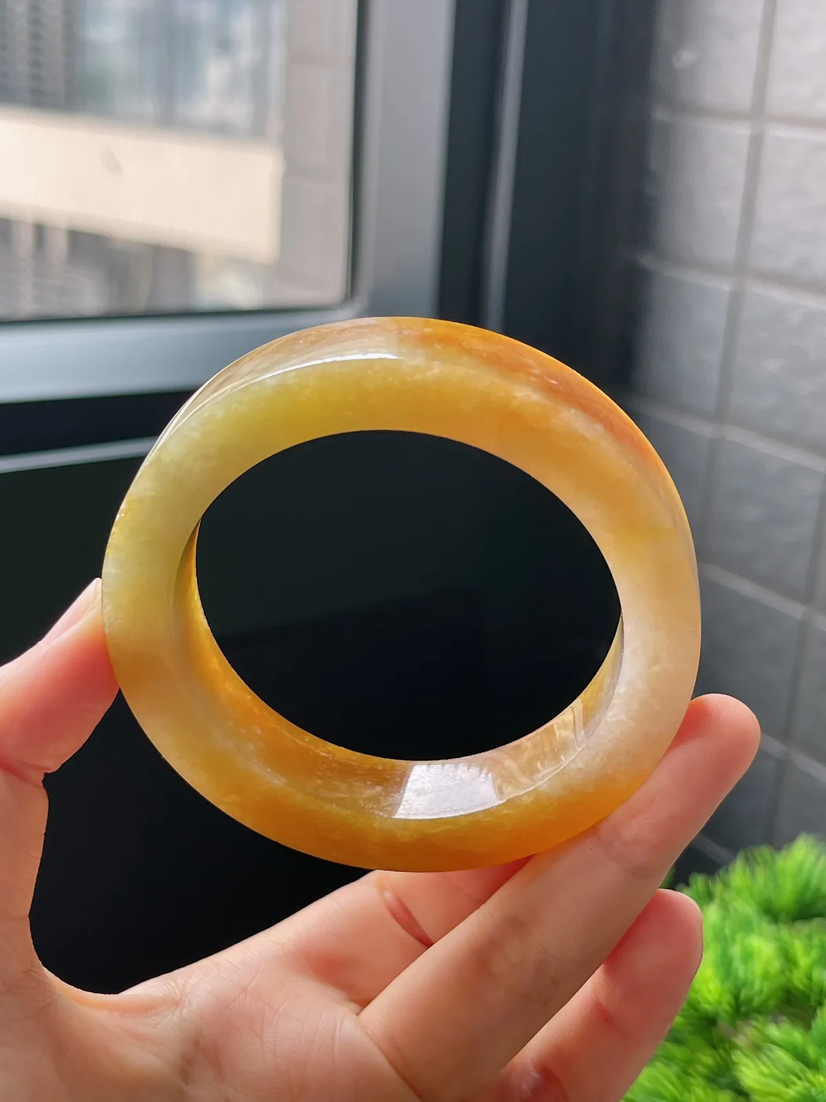 翡翠毛坯，⭕️正圈最大做56.6，最小做54.5