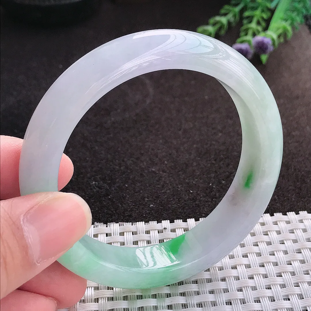 实拍A货翡翠56.5/13.7/8.9老坑冰胶水灵飘绿手镯翡翠玉镯子平安镯