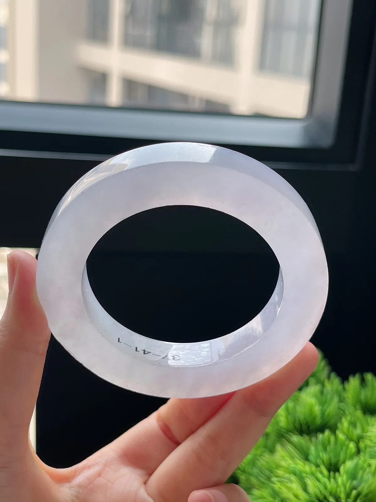 翡翠冰糯种淡紫色毛坯，⭕️正圈最大做62，圆条最大做58；最小做53.8