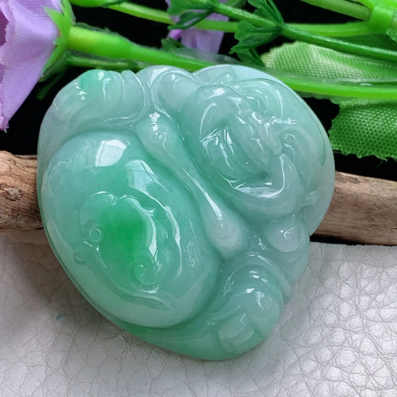 zen实拍44*46*13缅甸翡翠精美飘绿珊云大佛公 弥勒佛玉项坠 毛衣坠