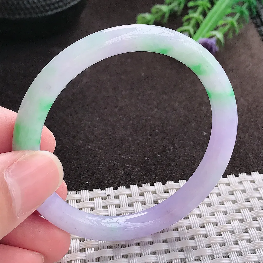 实拍A货翡翠51.5/6.5/7老坑精美春带彩圆条手镯翡翠细条玉镯子平安镯