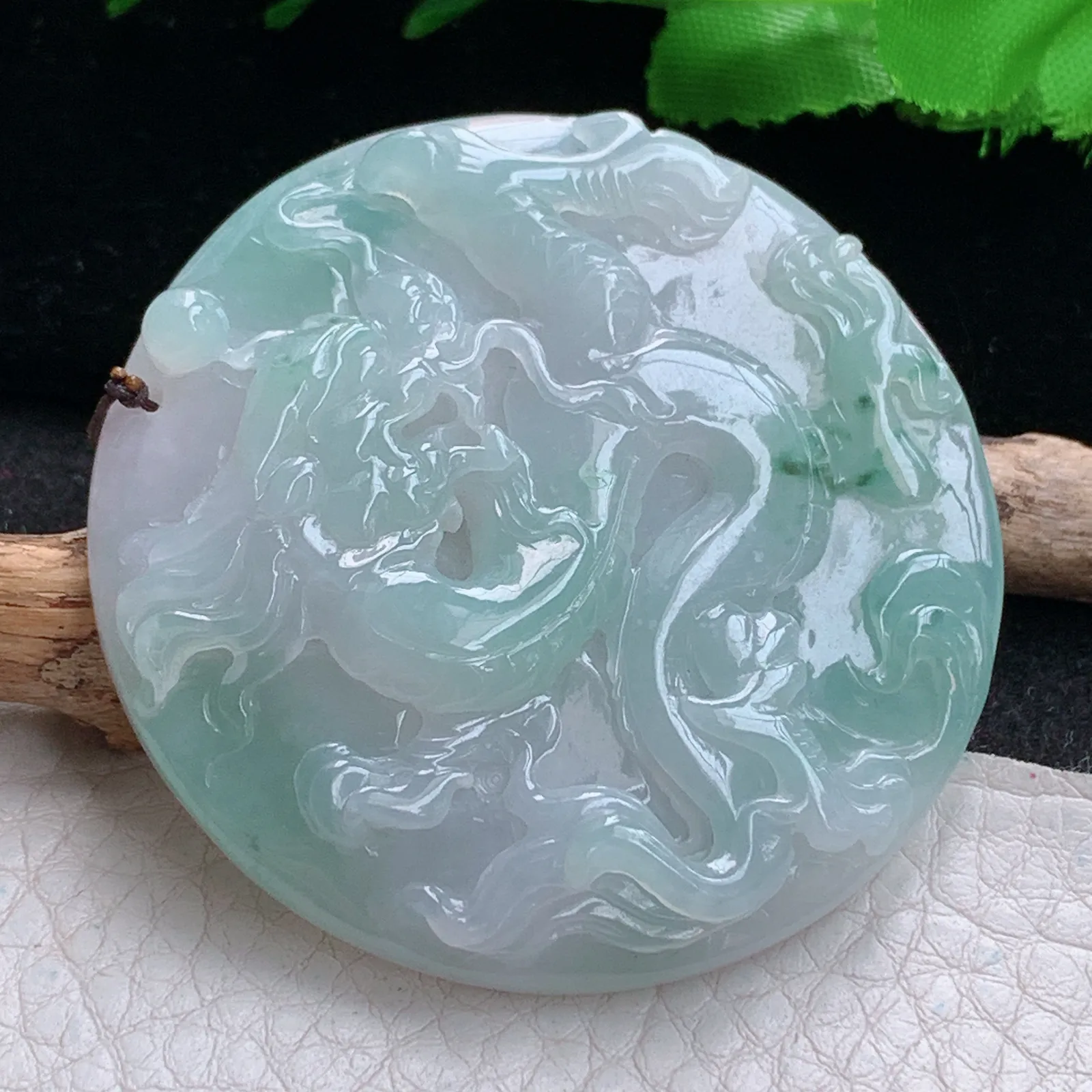 zen实拍54*9.2缅甸翡翠精美飘花龙牌 龙行天下玉项坠 毛衣坠