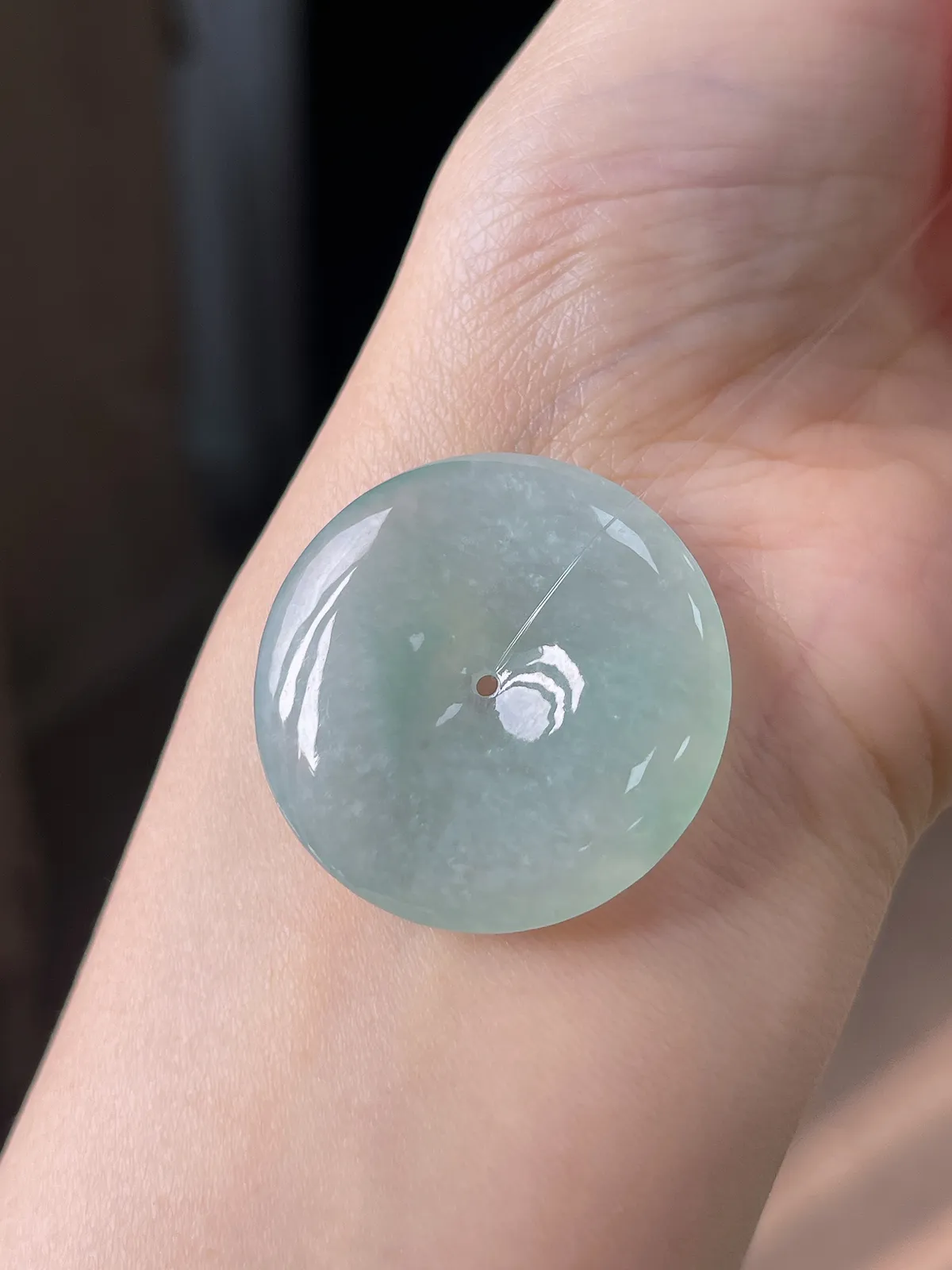 翡翠冰糯种淡绿色平安扣