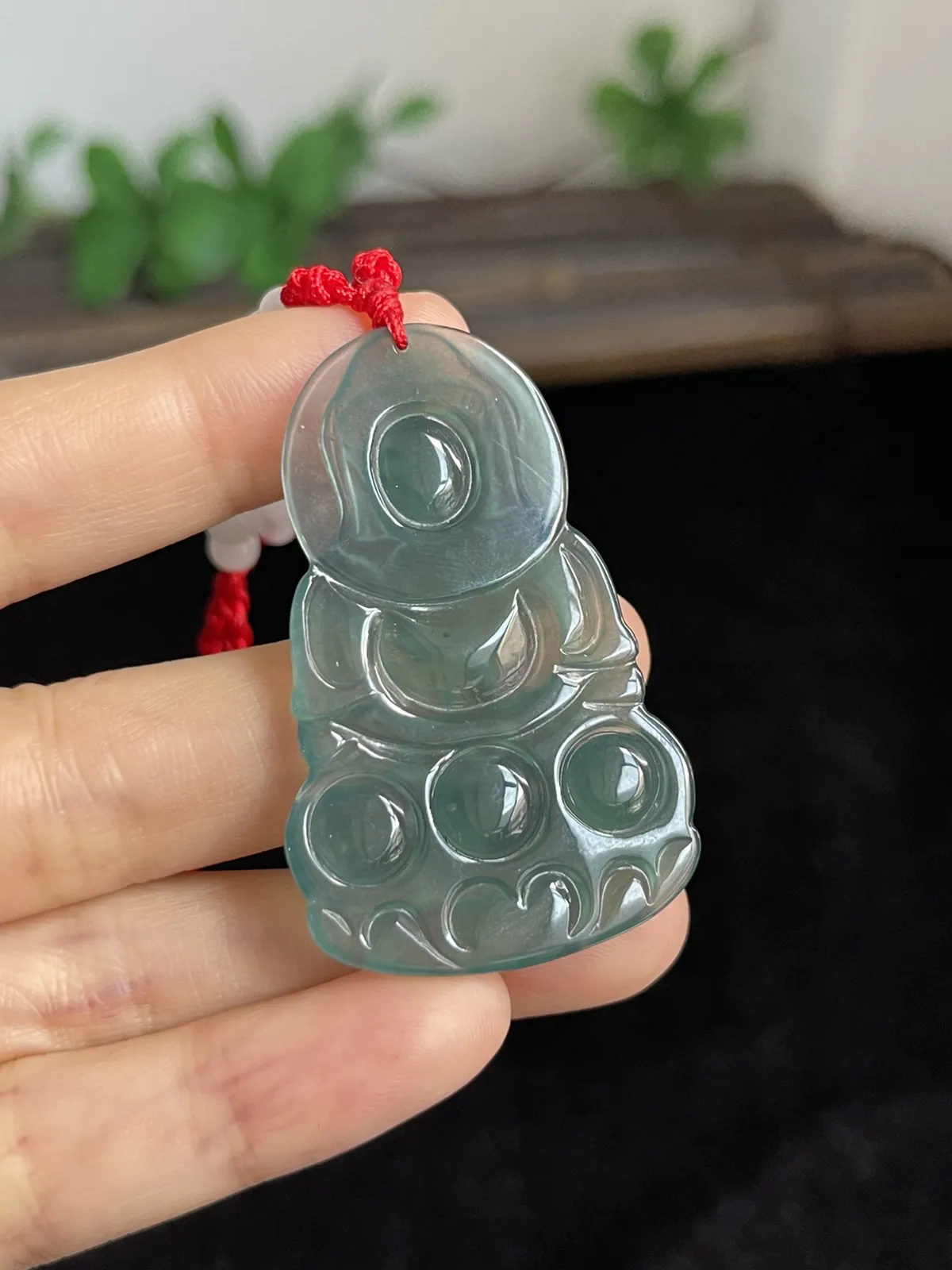 冰种蓝色蓝水，观音吊坠，翡翠吊坠