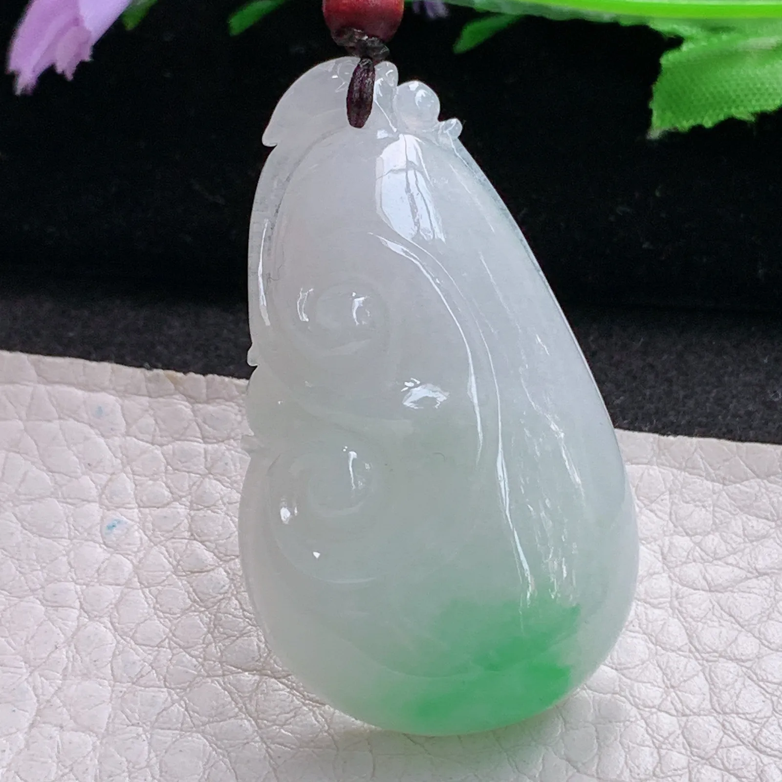 zen实拍49.8*29*10.5缅甸翡翠精美飘绿如意 饱满玉如意玉项坠 玉挂件